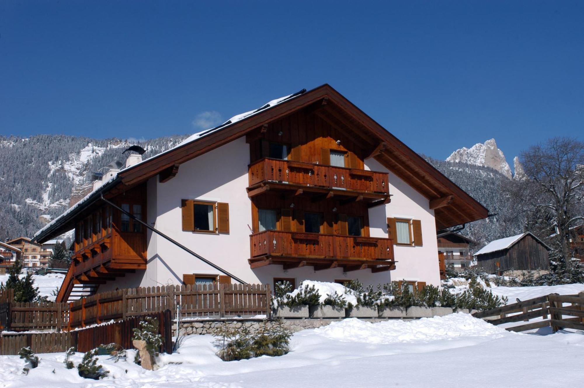 Appartamenti Majon Ladina Vigo di Fassa Zewnętrze zdjęcie